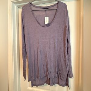 Banana Republic Long Sleeve T-Shirt